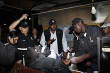 M&aacute;s de 90 veh&iacute;culos inmovilizados y varias armas incautadas en el oriente de Cali durante operativos del &acute;Plan Ne&oacute;n&acute;