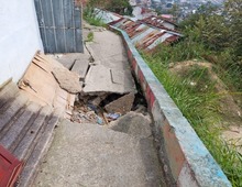 Infraestructura construye muro de contenci&oacute;n en Los Guayabales para mitigar riesgos