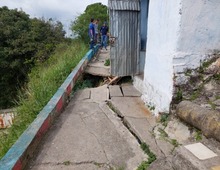 Infraestructura construye muro de contenci&oacute;n en Los Guayabales para mitigar riesgos