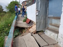 Infraestructura construye muro de contenci&oacute;n en Los Guayabales para mitigar riesgos