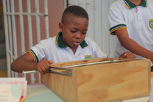 Jugar, leer, cantar, pintar y explorar para adquirir habilidades socioemocionales