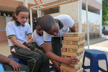 Jugar, leer, cantar, pintar y explorar para adquirir habilidades socioemocionales