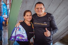 Entrega de kits le puso movimiento al pre&aacute;mbulo de la Carrera de la Mujer 7K Ciclovida