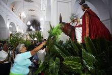Inici&oacute; Semana Santa en la &lsquo;sucursal del cielo&rsquo;