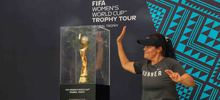 Imperdible la foto con el trofeo de la Copa Mundial Femenina en Cali