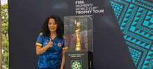Imperdible la foto con el trofeo de la Copa Mundial Femenina en Cali