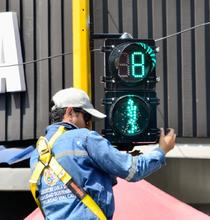 Se instalan 130 dispositivos sonoros en cruces semaf&oacute;ricos peatonales de Cali