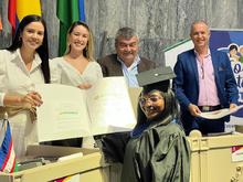 M&aacute;s j&oacute;venes cale&ntilde;os se suman al grupo de egresados del programa &lsquo;Todas y Todos a Estudiar&rsquo;