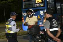 M&aacute;s de 40 motocicletas inmovilizadas y dos establecimientos cerrados durante operativos del Plan Ne&oacute;n