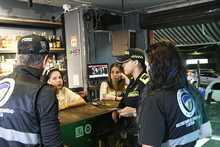 M&aacute;s de 40 motocicletas inmovilizadas y dos establecimientos cerrados durante operativos del Plan Ne&oacute;n