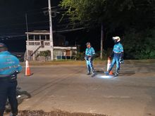 Movilidad realiza operativo a piques ilegales en el kil&oacute;metro 18 de la v&iacute;a al mar