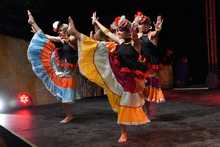 Una noche de folclor internacional en La Tertulia