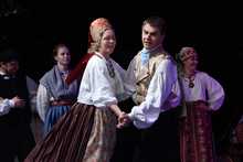 Una noche de folclor internacional en La Tertulia