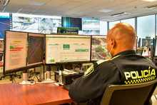 Conozca c&oacute;mo funciona la l&iacute;nea de atenci&oacute;n 123 y el monitoreo de seguridad permanente en Cali