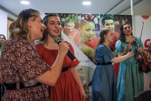 Canad&aacute; convirti&oacute; la Casa Tur&iacute;stica Solar del R&iacute;o en una pista de baile