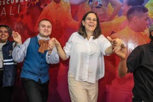 Canad&aacute; convirti&oacute; la Casa Tur&iacute;stica Solar del R&iacute;o en una pista de baile