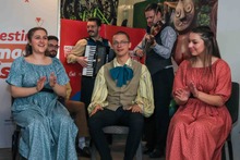 Canad&aacute; convirti&oacute; la Casa Tur&iacute;stica Solar del R&iacute;o en una pista de baile