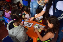 Celebran el D&iacute;a de la Ni&ntilde;ez con v&iacute;ctimas del conflicto armado