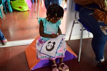 Celebran el D&iacute;a de la Ni&ntilde;ez con v&iacute;ctimas del conflicto armado