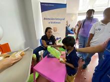 Celebran el D&iacute;a de la Ni&ntilde;ez con v&iacute;ctimas del conflicto armado