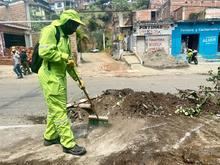 Estudiantes fueron protagonistas en recuperaci&oacute;n de punto impactado por residuos