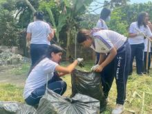 Estudiantes fueron protagonistas en recuperaci&oacute;n de punto impactado por residuos