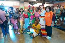 Las Comunas 13, 14, 15 y 21 bailaron al son de M&eacute;xico y Estonia