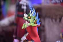 En el Encuentro de Culturas Populares se intercambiaron presentes para recordar este evento de talla mundial