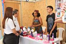 Feria artesanal: conozca emprendimientos populares nacionales e internacionales en el Bulevar del R&iacute;o. 