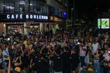 Cubanos y cale&ntilde;os se tomaron el Bulevar del R&iacute;o a ritmo de Salsa. &iquest;C&oacute;mo termin&oacute;?