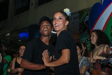 Cubanos y cale&ntilde;os se tomaron el Bulevar del R&iacute;o a ritmo de Salsa. &iquest;C&oacute;mo termin&oacute;?