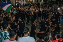 Cubanos y cale&ntilde;os se tomaron el Bulevar del R&iacute;o a ritmo de Salsa. &iquest;C&oacute;mo termin&oacute;?