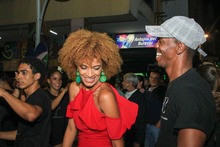 Cubanos y cale&ntilde;os se tomaron el Bulevar del R&iacute;o a ritmo de Salsa. &iquest;C&oacute;mo termin&oacute;?