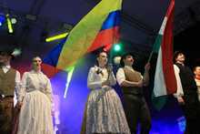 Entre mambo, zamba y m&uacute;sica llanera el p&uacute;blico goz&oacute; en el Bulevar del R&iacute;o