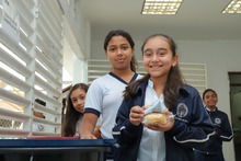 &ldquo;La comida ha mejorado a&ntilde;o tras a&ntilde;o&rdquo;: Diana Betancourt, manipuladora de alimentos