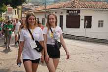 Los polacos siguen recorriendo lugares emblem&aacute;ticos de Cali