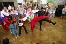 Ucrania hizo macht en Nuevo Latir 