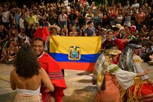 Culturas ind&iacute;gena, mexicana y ecuatoriana se integraron en la Loma de la Cruz