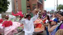 Los &lsquo;Ticos&rsquo; se lucieron en el desfile del I Encuentro Mundial de Culturas Populares