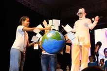 Un show vibrante de los Rolling Ruanas cerr&oacute; la &lsquo;Gran Parada de las Culturas Populares&rsquo;