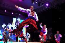 Un show vibrante de los Rolling Ruanas cerr&oacute; la &lsquo;Gran Parada de las Culturas Populares&rsquo;