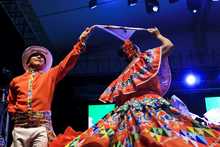 Cierre apote&oacute;sico de la &lsquo;Gran Parada de las Culturas Populares&rsquo; en el Bulevar del R&iacute;o