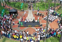 Renuevan adoquines en la reapertura de la Plaza de Cayzedo