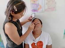 Celebramos una jornada de cuidado y mimos con las madres de la comuna 10 de Cali