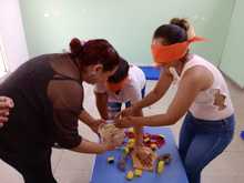 Celebramos una jornada de cuidado y mimos con las madres de la comuna 10 de Cali