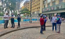 En la Plaza de Cayzedo, ciudadanos aprenden sobre el manejo de residuos s&oacute;lidos