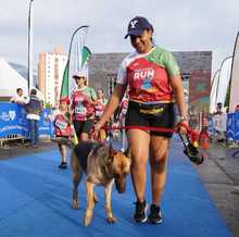 En Cali se corrieron 3 kil&oacute;metros donde la familia fue protagonista