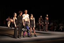 Derroche de creatividad y talento en la pasarela &lsquo;Todas y Todos a Estudiar&rsquo;