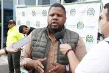 Capturado falso guarda de tr&aacute;nsito que extorsionaba a los conductores en Cali