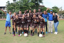 La cancha se convierte en campo de paz y equidad con Todas y Todos a Estudiar